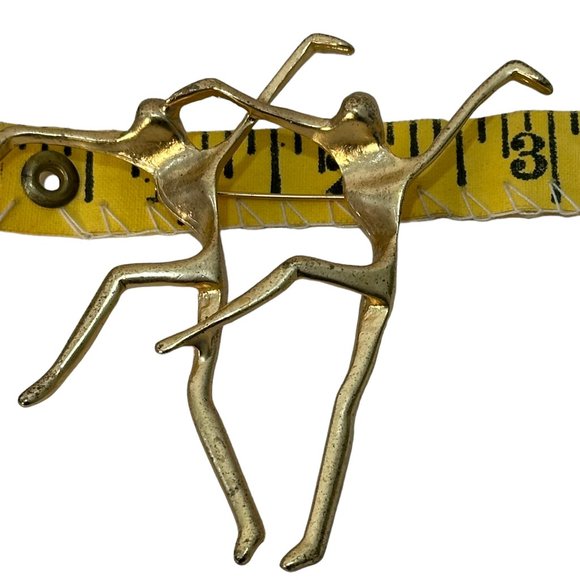 (10-231) Vintage Matte Gold Abstract 2 Dancers Brooch - Picture 7 of 8
